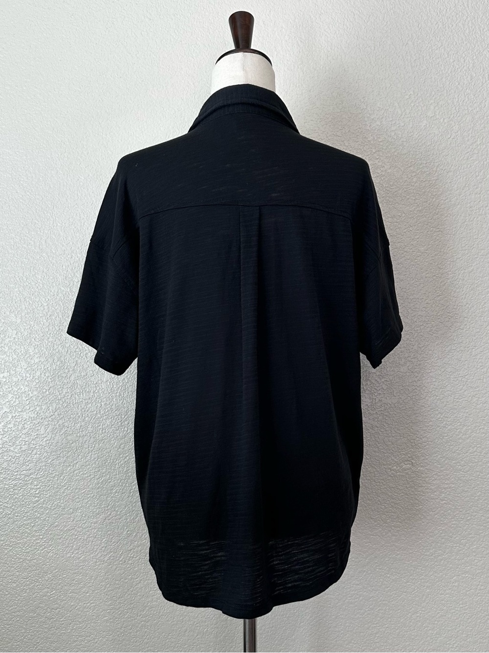 Eddie Bauer Women's BUNDLE (3) Short Sleeves Button Down Top, Sz Large - Picture 3 of 11